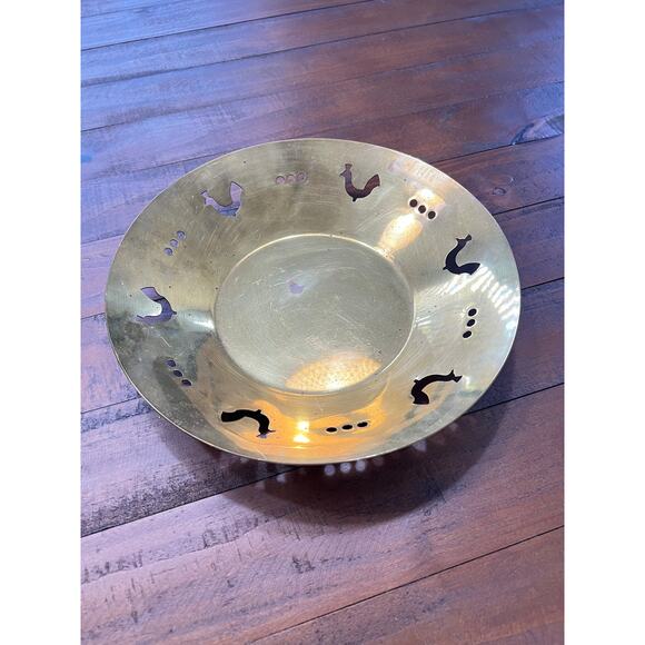 Vintage Round Brass Bowl with Cutout Rooster Chicken Design 11" Fruit Farmhouse - Picture 7 of 7